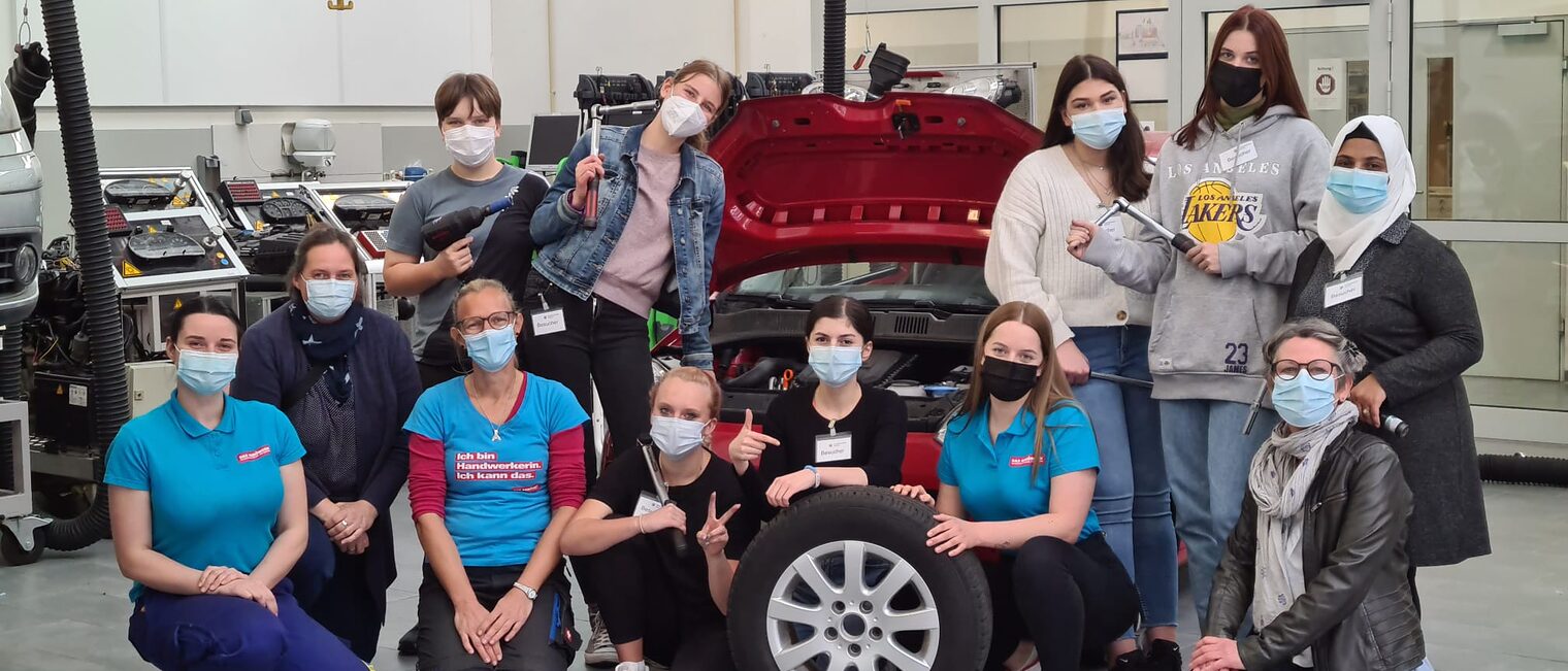 Mädchen ins Handwerk: Berufsorientierung auf dem Campus Handwerk Mädchen, Berufsorientierung, Kfz, Projekt