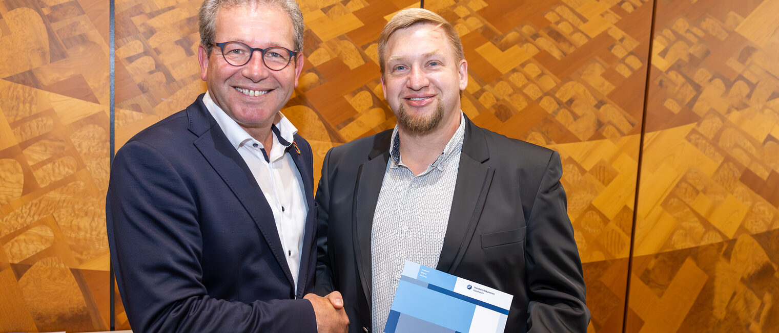 Urkundenübergabe Geprüfter Betriebswirt Urkundenübergabe Geprüfter Betriebswirt
