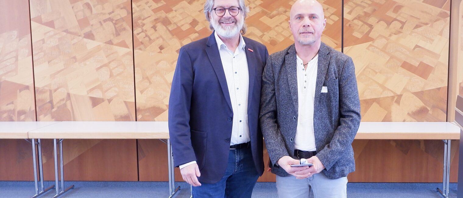 Karsten Heineking, Vizepräsident der Handwerkskammer Hannover mit Andreas Güttlein.