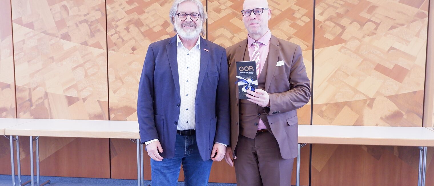 Frank-Joachim Weiß und Vizepräsident Karsten Heieking.