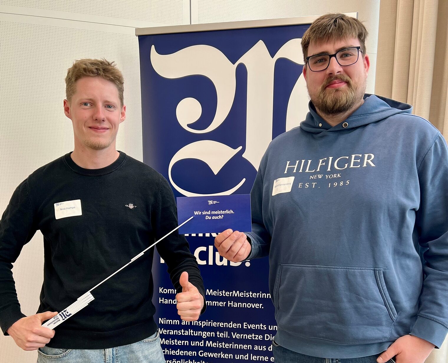 Nico Hampe und Bernd Dannenberg vor dem MMC Rollup.